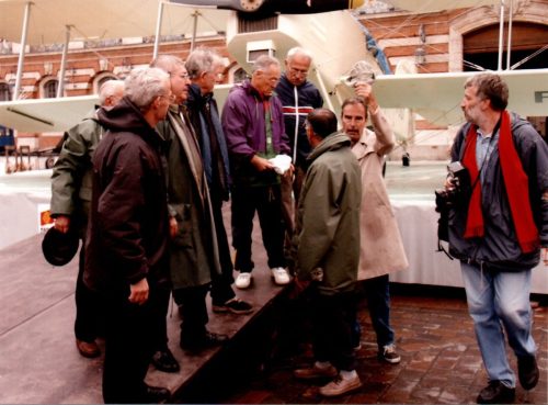 A2-P11-Pose-devant-Capitole-2-img20251118 19033204