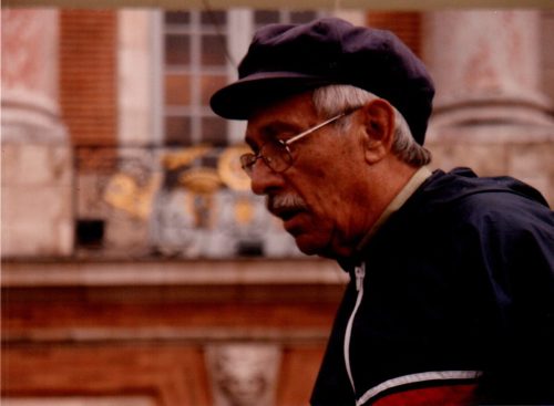 A2-P13-Personnage-devant-Capitole-img20251118 19065645