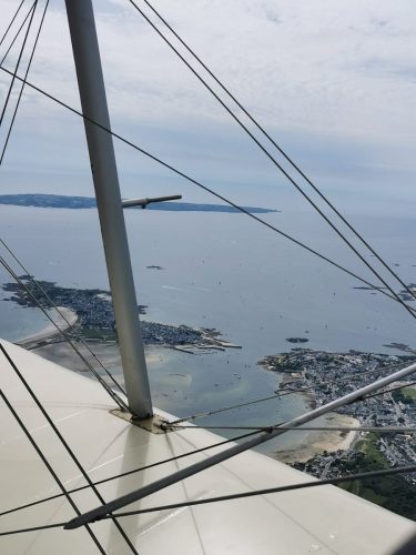 Gâvres avec au fond l'île de Groix